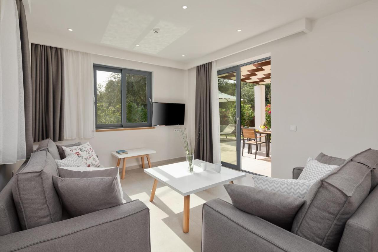 Perithia Suites Peritheia